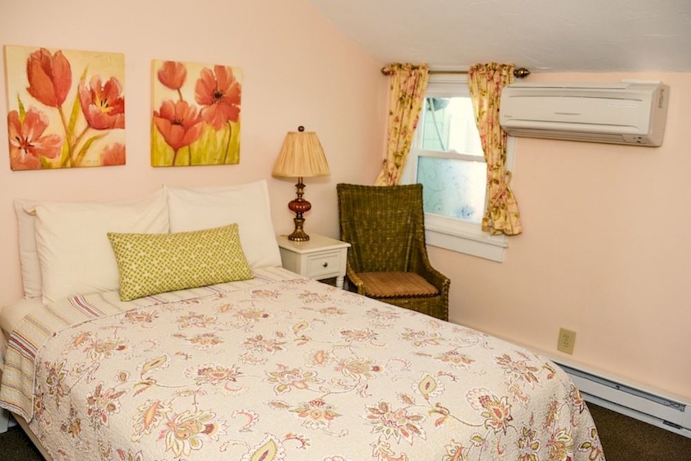 Madison Inn Оук-Блаффс Экстерьер фото