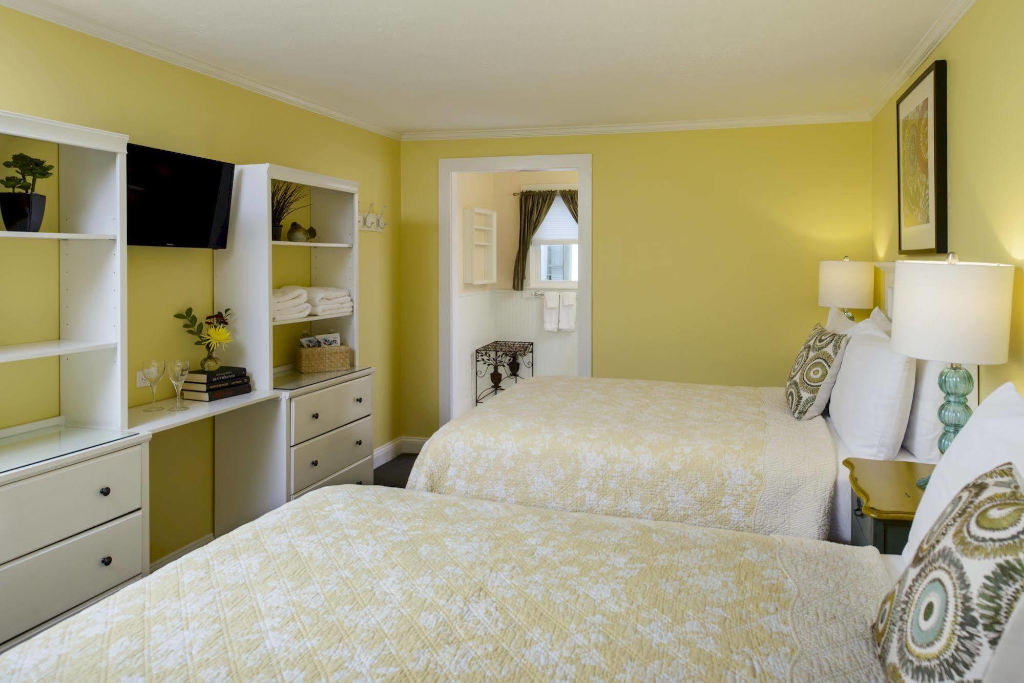 Madison Inn Оук-Блаффс Экстерьер фото